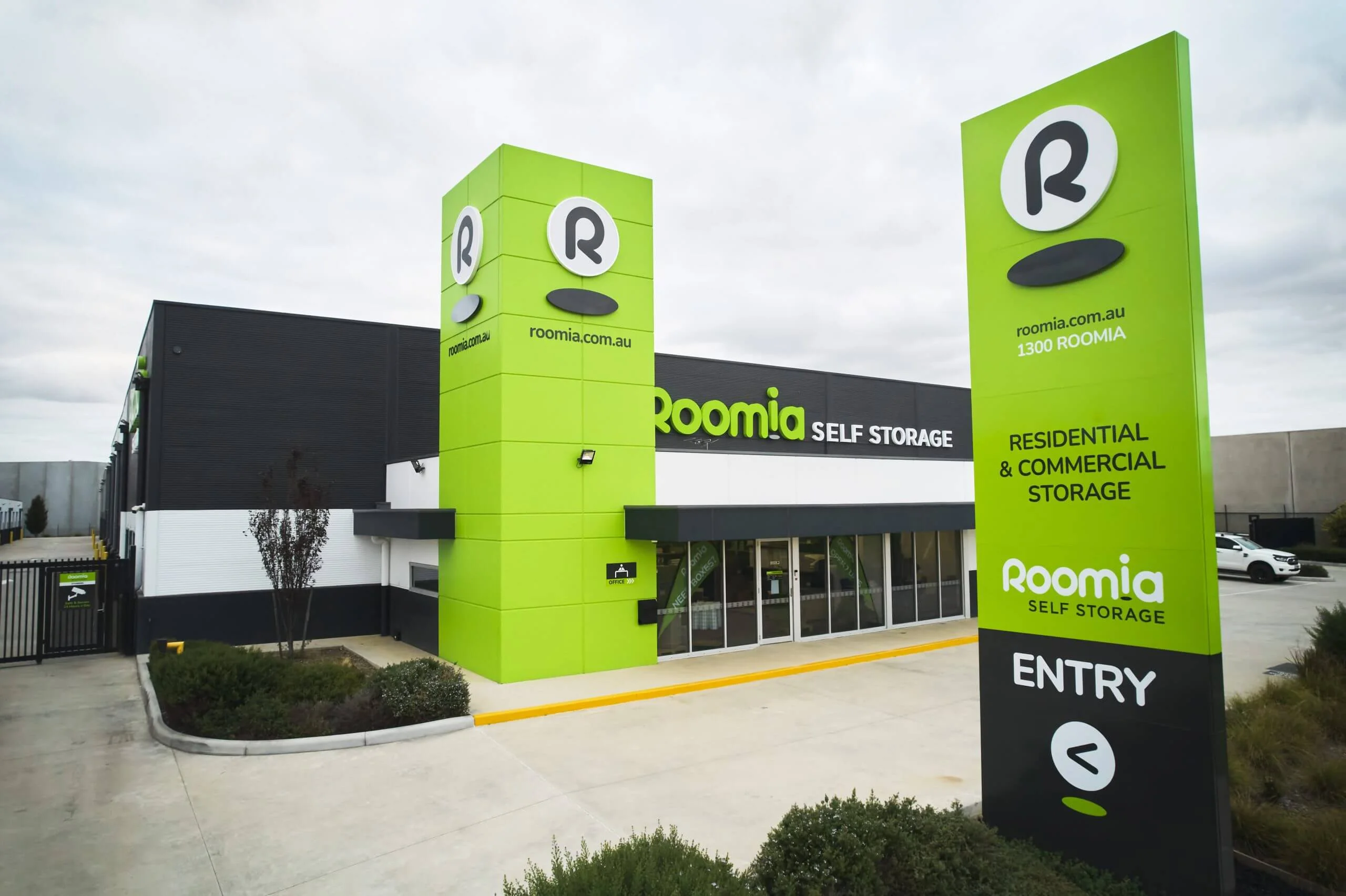 Completed Roomia Self Storage commercial exterior painting